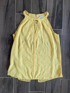 Kenneth Cole New York Womens Sleeveless Blouse Size Small Yellow Keyhole Neck To